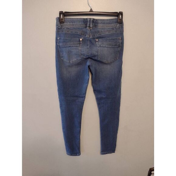 Democracy Size 4 Ab Technology Skinny Jeans - Picture 3 of 5